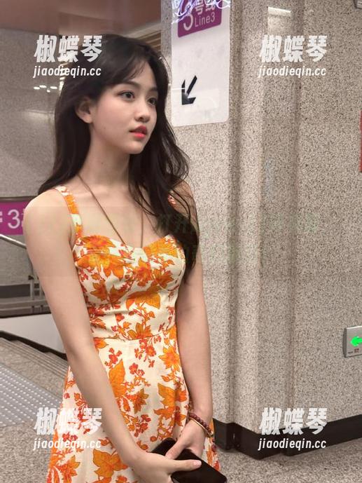 远离烦恼，打开www.17苹果版，来一场意外的奇幻旅行！