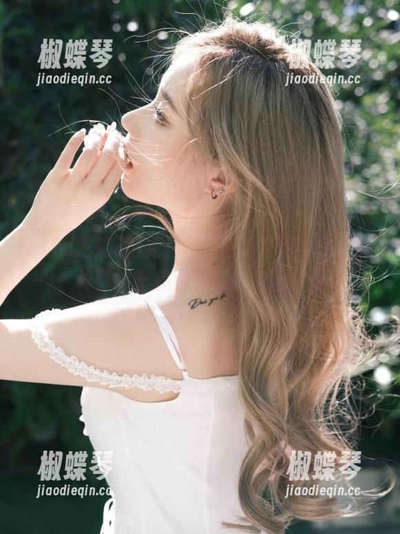 最新！17c吃瓜官网，伤心的柠檬终于找到快乐的瓜团了！