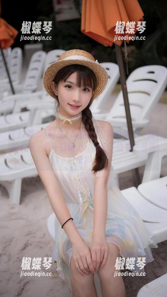 来17吃瓜网官网体验不一样的线路，瓜一口嘴上，别忘了边看边感受啧啧声。