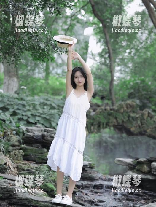 在17吃瓜网官网，每一个刷新都是新鲜出炉的瓜，快来瞅瞅！