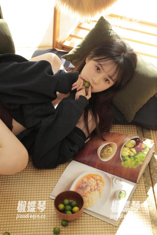 “51吃瓜”登录页面：下载时的情绪就像追一集美剧呀，真纠结！