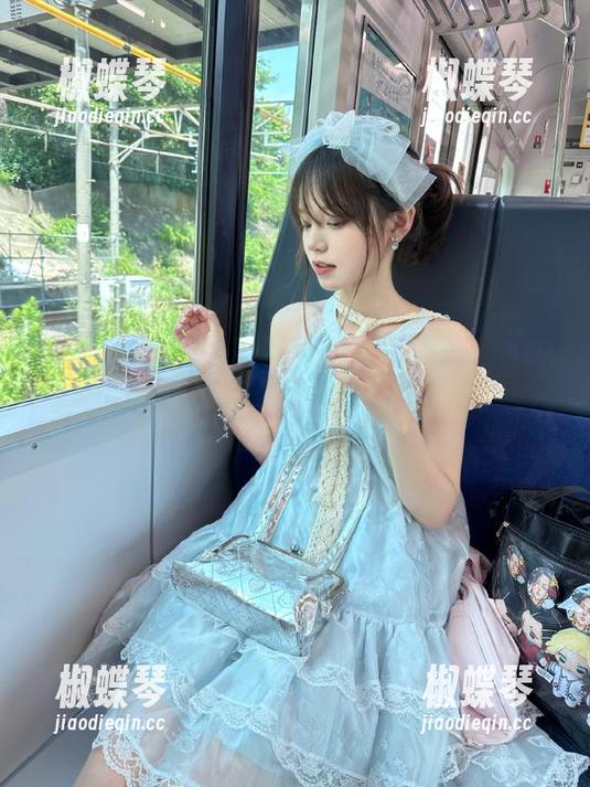 51吃瓜官网的iOS版本，滑动间就能感受到满满的‘戏精’气息