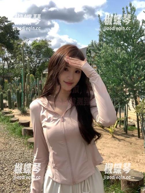 登录91吃瓜，黑料翻车现场—小心别被溅到！