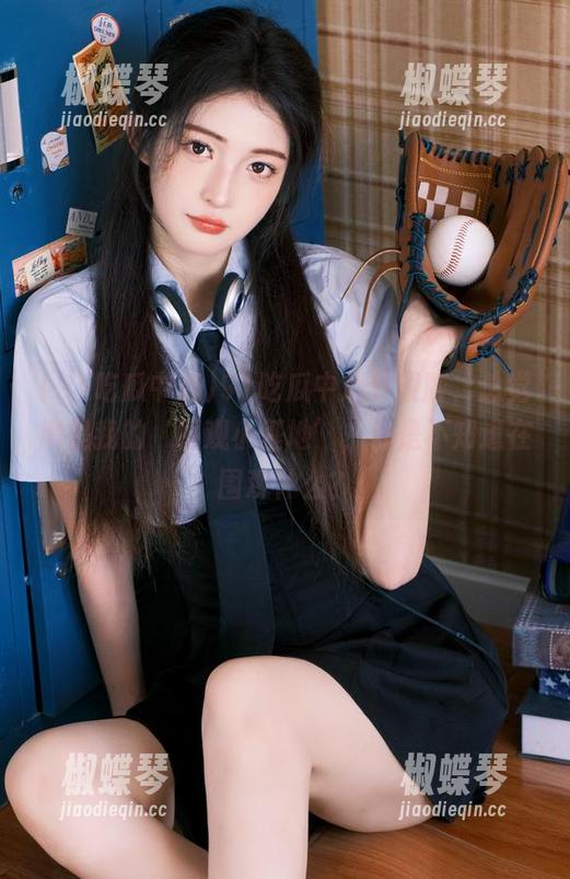 91吃瓜中心苹果版，总觉得是我的‘围观小基地’，可是不知道在围观什么？