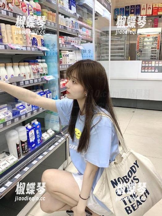 嗯哼，zztt10.ccm网站黑料满天飞，像是在开一场真实版的真人秀，观众我受不了！