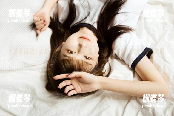 人类与玩偶的合作，无限可能—传送门带你走进冲哥精选的奇妙世界！
