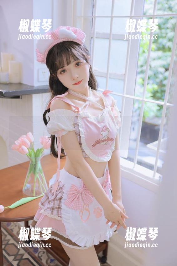 吃瓜日报app：闲着没事，一边喝水一边吃瓜