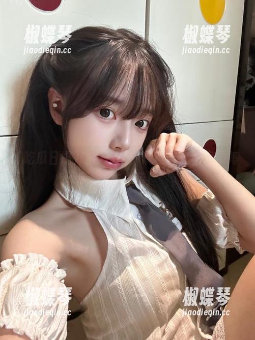 吃瓜日报：观看时光，记录每一抹奇葩！