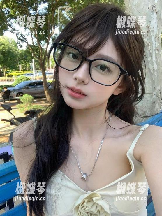 想追瓜到老？赶紧下载泡泡吃瓜网永久版，天天都有好戏！