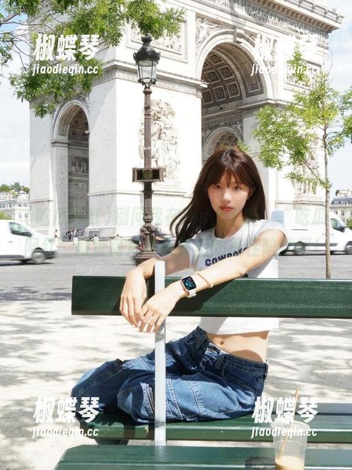 别问我在ios上干嘛，“吃瓜网红”网址简直是夜宵后的最佳陪伴啊！