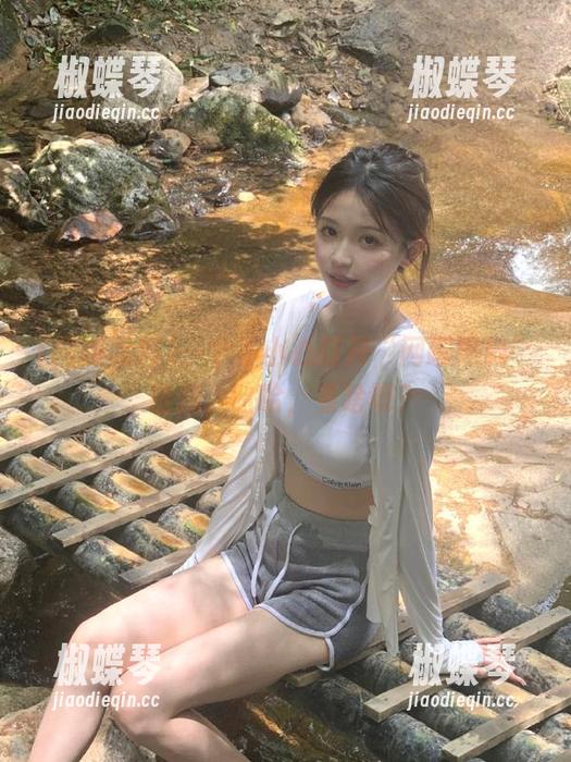 一个不小心打开“网曝黑料”链接，哈哈，看啥呢？