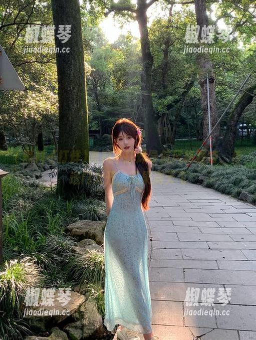 黑料不打烊导航风格独特，传送门大开，瓜果满天飞
