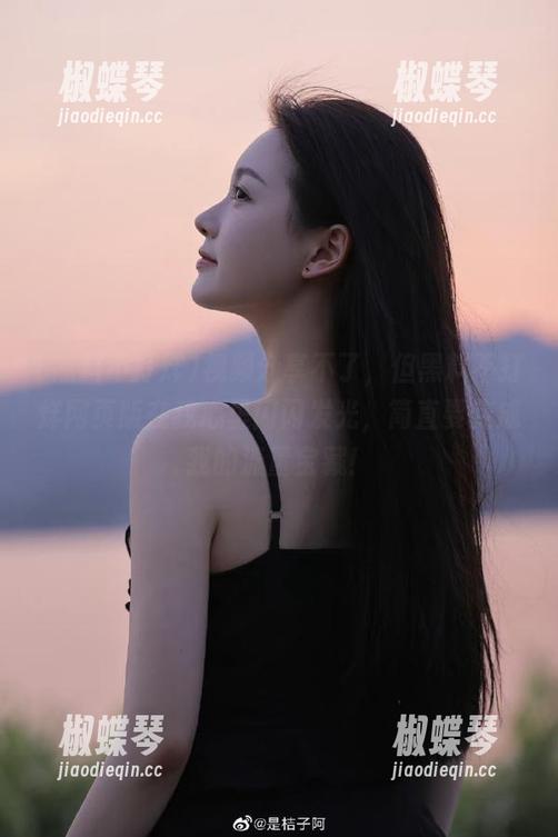 视频分享不了，但黑料不打烊网页版在我心里闪闪发光，简直要变成我的流量宝藏！