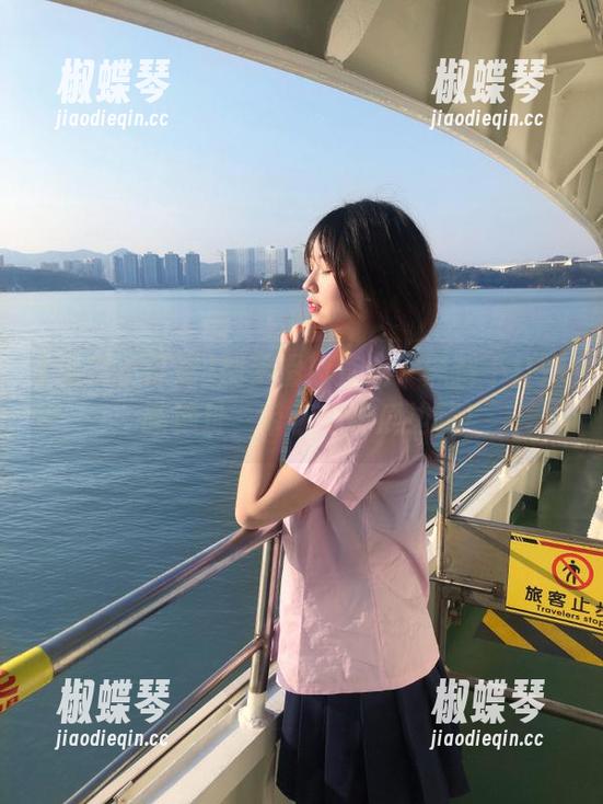 别手滑！直达“黑料不打烊”新地址，带你边吃瓜边嗨！