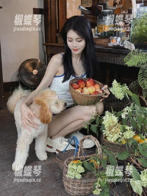黑料社在线：从床上到桌前，瓜吃不停歇的在线聚会！
